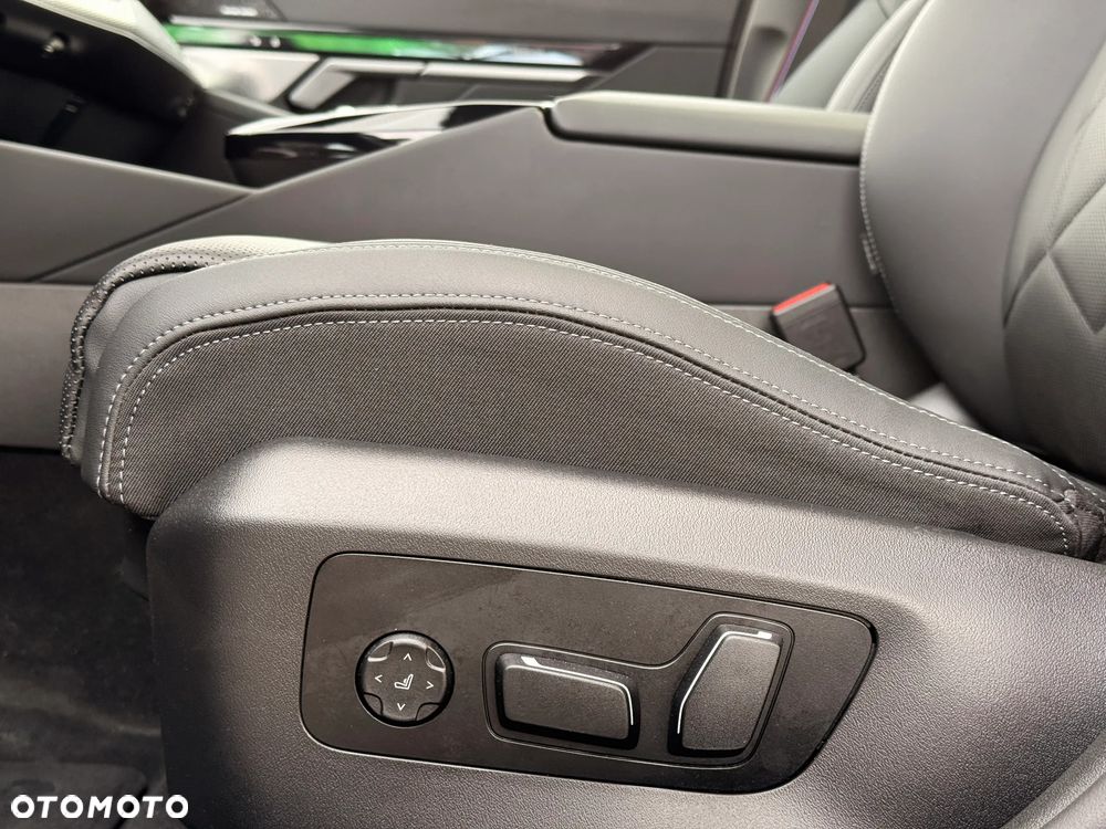 BMW Seria 5 520i M Sport sport - 30