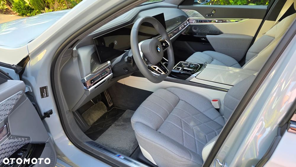 BMW Seria 7 740d xDrive mHEV Individual Edition sport - 8