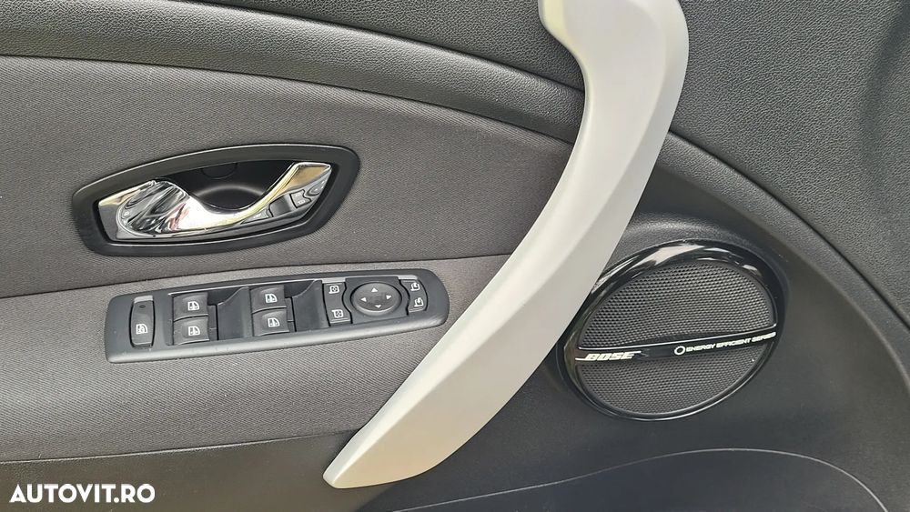 Renault Megane ENERGY dCi 110 Start & Stop Bose Edition - 37