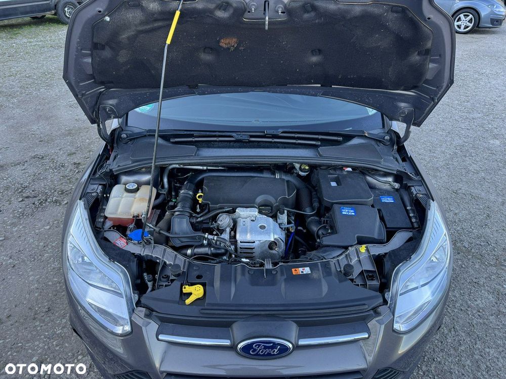 Ford Focus - 36