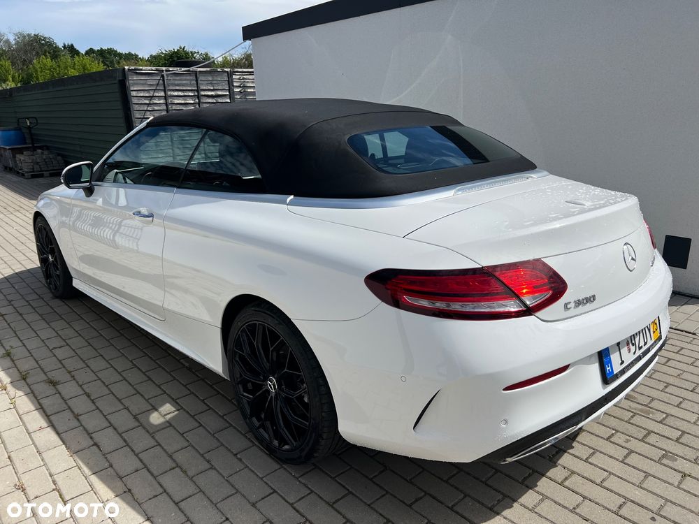Mercedes-Benz Klasa C 300 9G-TRONIC AMG Line - 25