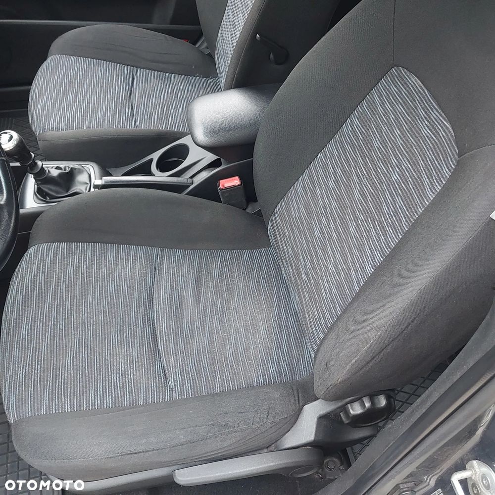 Kia Ceed - 18