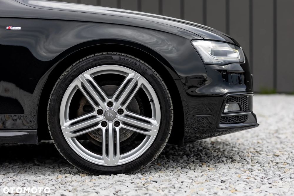 Audi A4 Avant 2.0 TDI DPF clean diesel quattro S tronic S line Sportpaket - 21