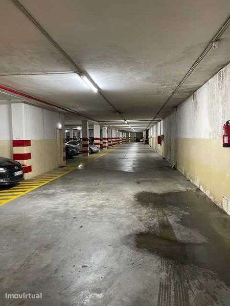 Lugar de Garagem - Grande imagem: 2/4
