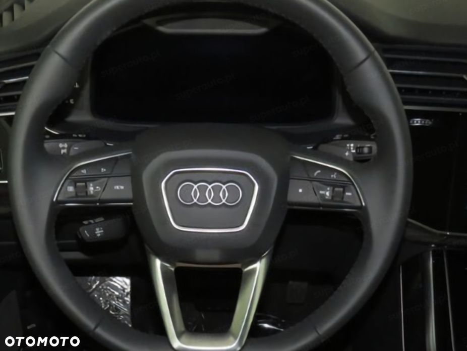 Audi Q8 - 6