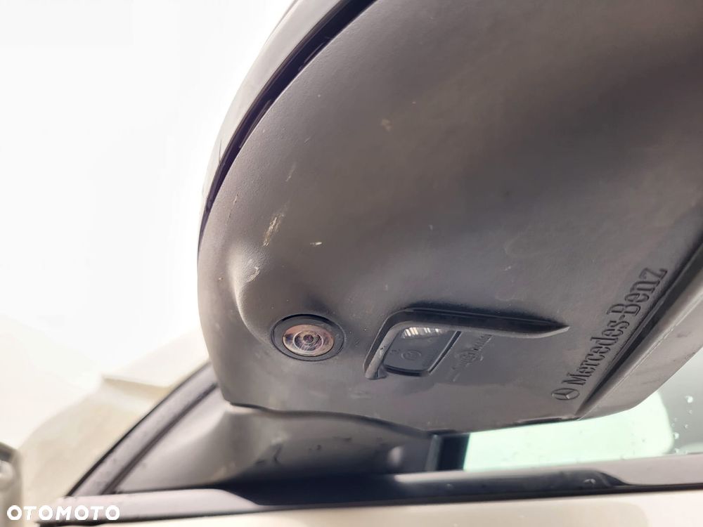 Mercedes-Benz GLA 220 d 4Matic 8G-DCT AMG Line Advanced Plus - 24