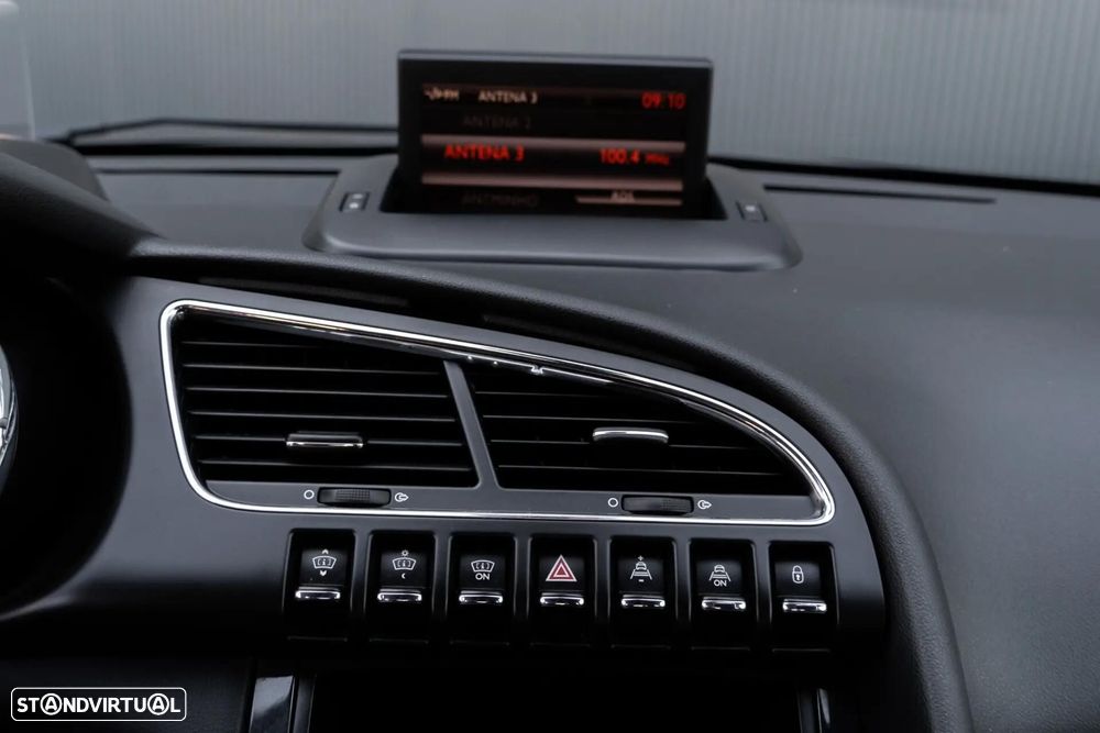 Peugeot 3008 1.6 HDi Allure - 17