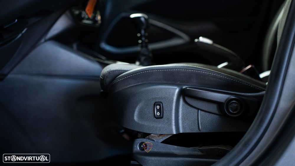 Opel Crossland X - 15