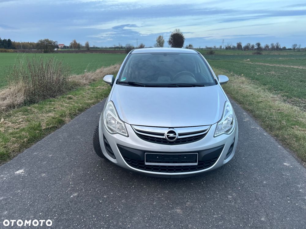 Opel Corsa 1.4 16V Active - 11