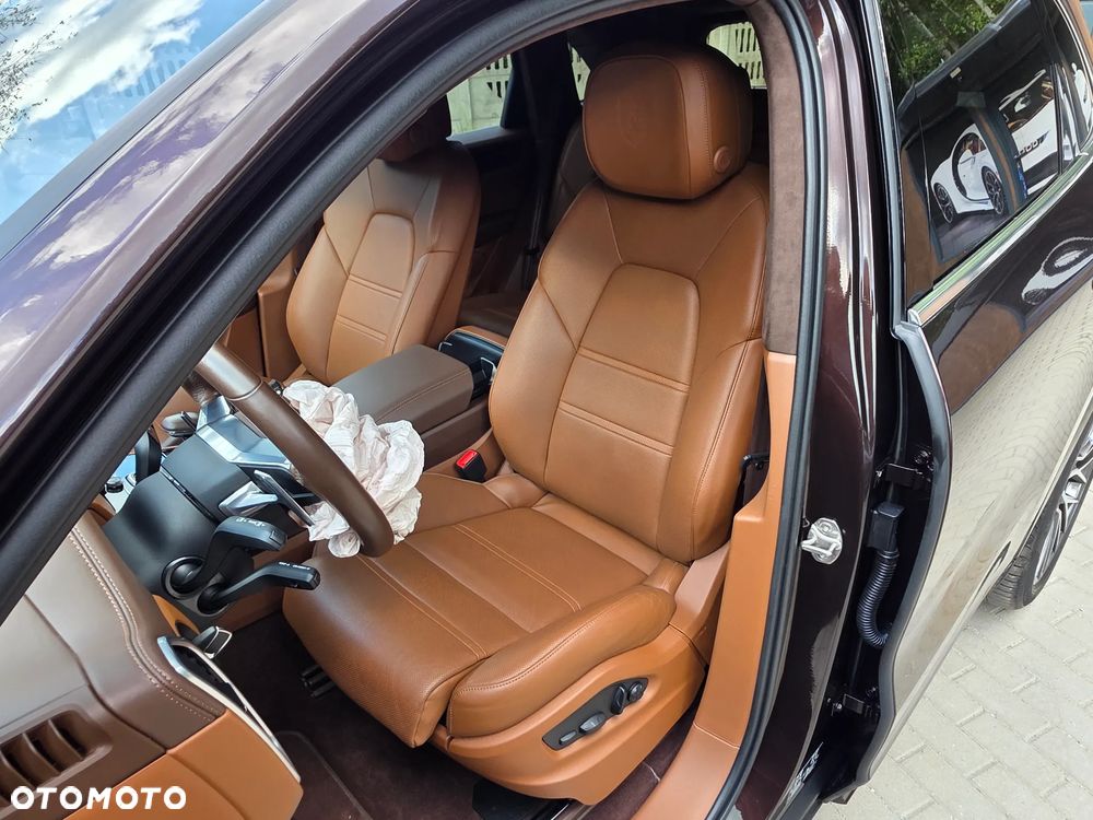 Porsche Cayenne E-Hybrid Platinum Edition - 16