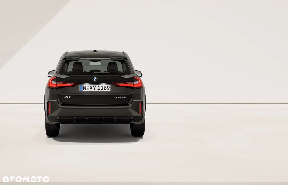 BMW X1 xDrive23i mHEV - 7