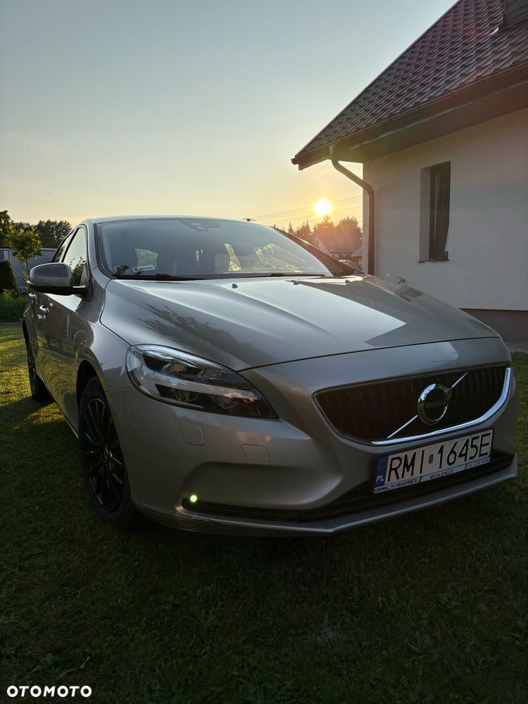 Volvo V40 D2 - 2