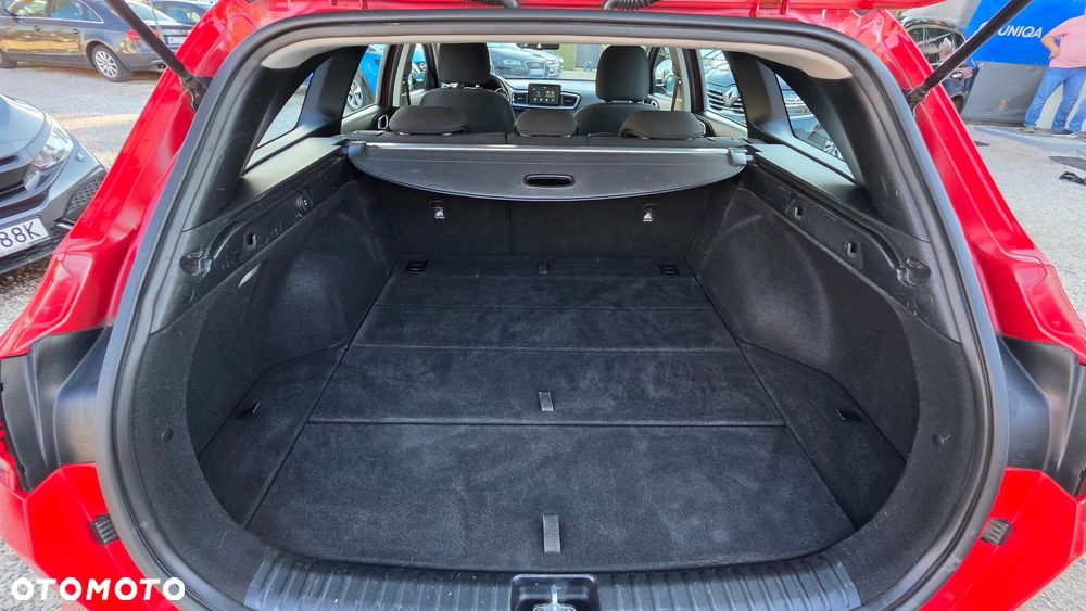 Kia Ceed 1.4 T-GDI L Business Line DCT - 25