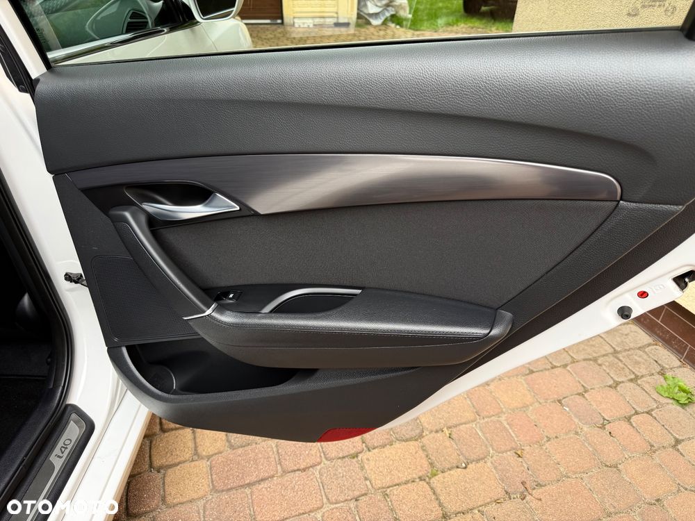 Hyundai i40 Kombi blue 1.6 Trend - 15