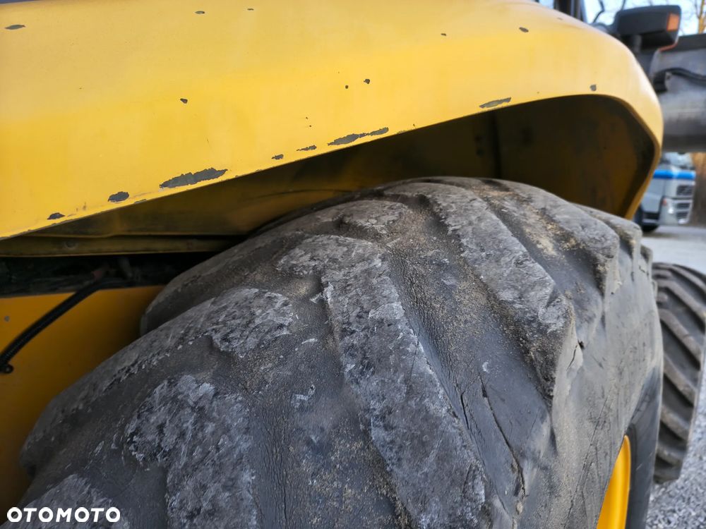 Volvo BL71  Koparko-ładowarka - 11