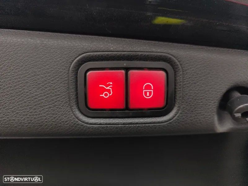 Mercedes-Benz E 300 de AMG Line - 18