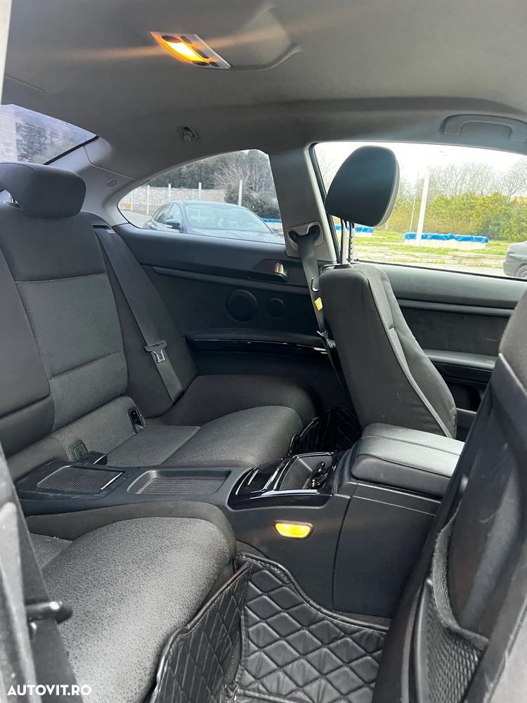 BMW Seria 3 320d - 14