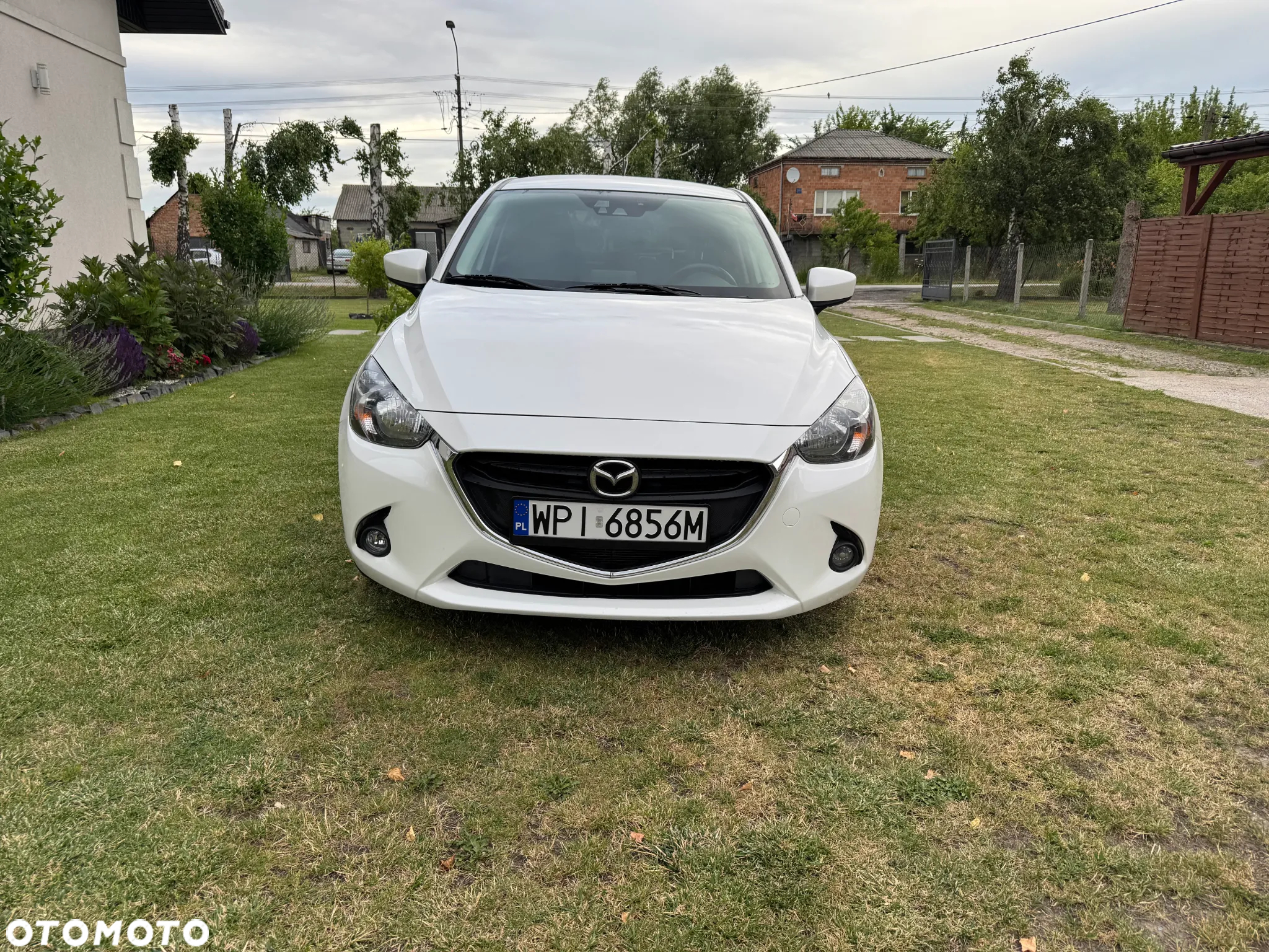 Mazda 2 SKYACTIV-G 90 Exclusive-Line - 2