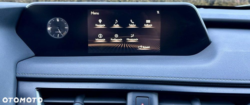 Lexus UX - 27