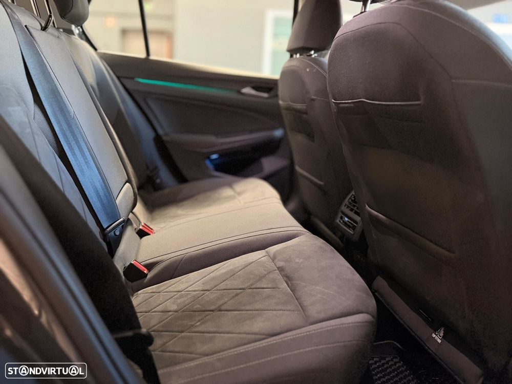 VW Golf 1.4 TSI e-Hybrid DSG - 38