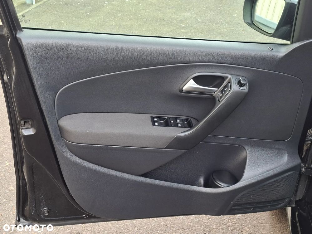 Volkswagen Polo - 16