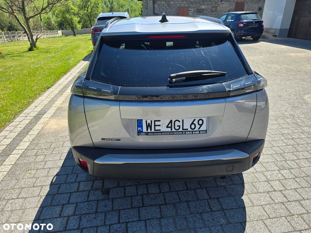 Peugeot 2008 PureTech 100 Allure S&S BVM6 - 13