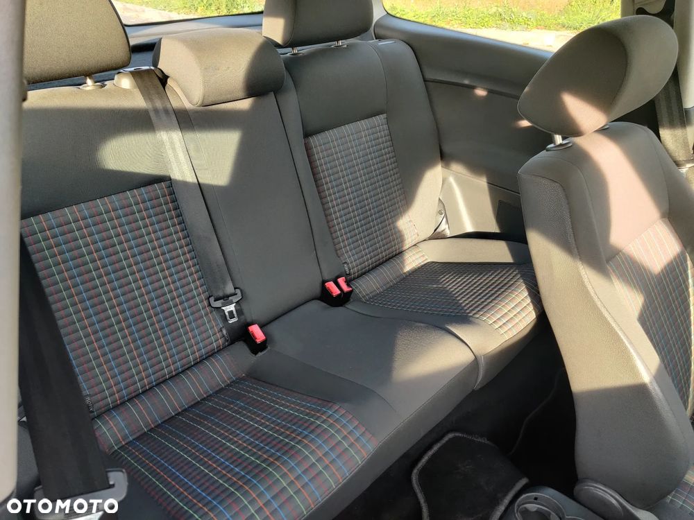 Volkswagen Polo 2009 photo 4