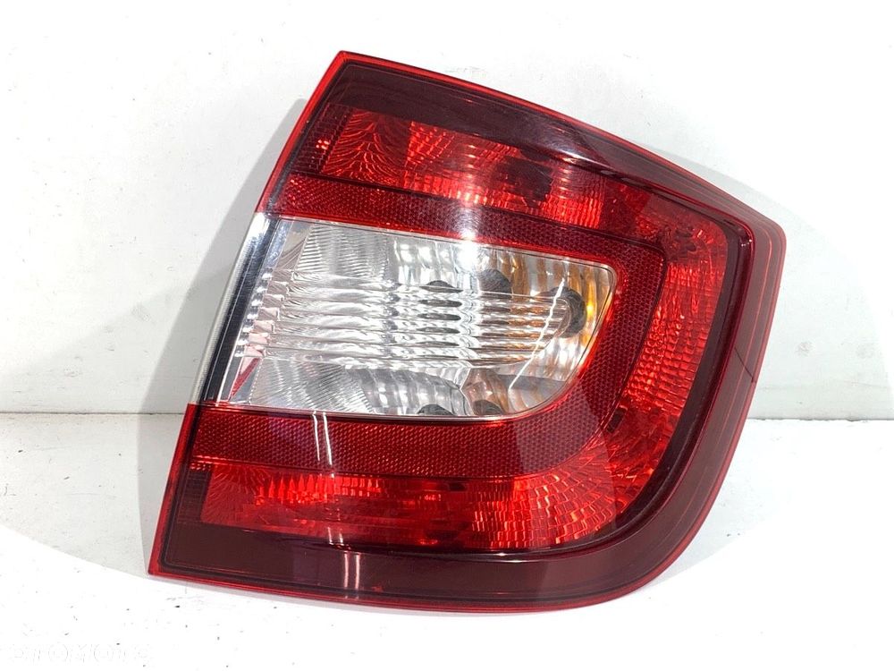 LAMPA PRAWY TYŁ  SKODA RAPID (NH3, NK3, NK6) 2012 - 2022 1.6 TDI 85 kW [115 KM] olej napędowy 2015 - 1
