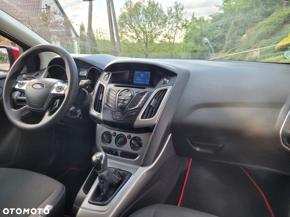Ford Focus 1.6 TI-VCT Champions Edition - 10