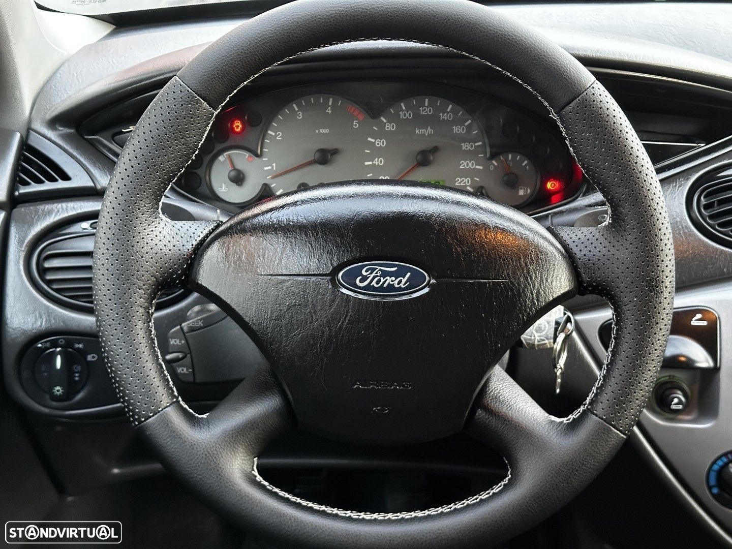 Ford Focus 1.8 TDdi Ghia - 7