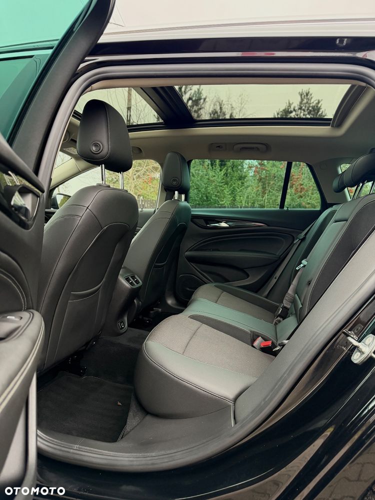 Opel Insignia 2.0 4x4 Exclusive - 14