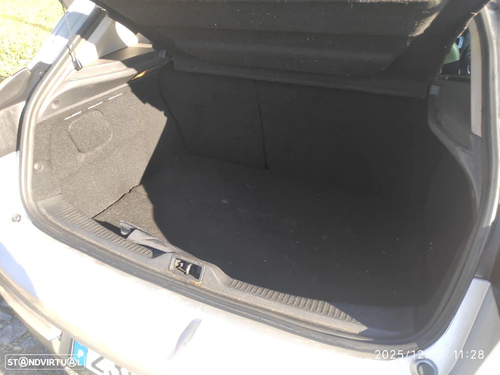 Renault Mégane 1.5 dCi Dynamique S - 9