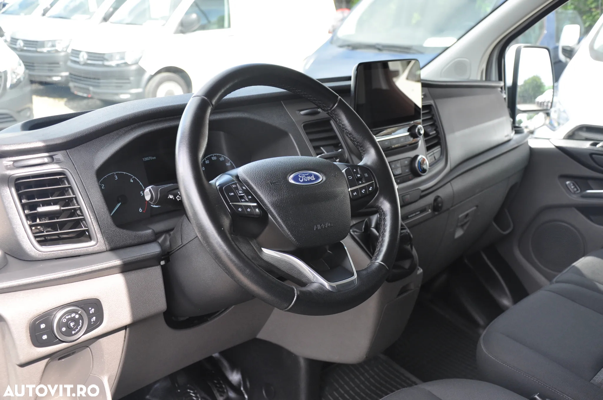 Ford Transit Custom L2H1 Van - 14