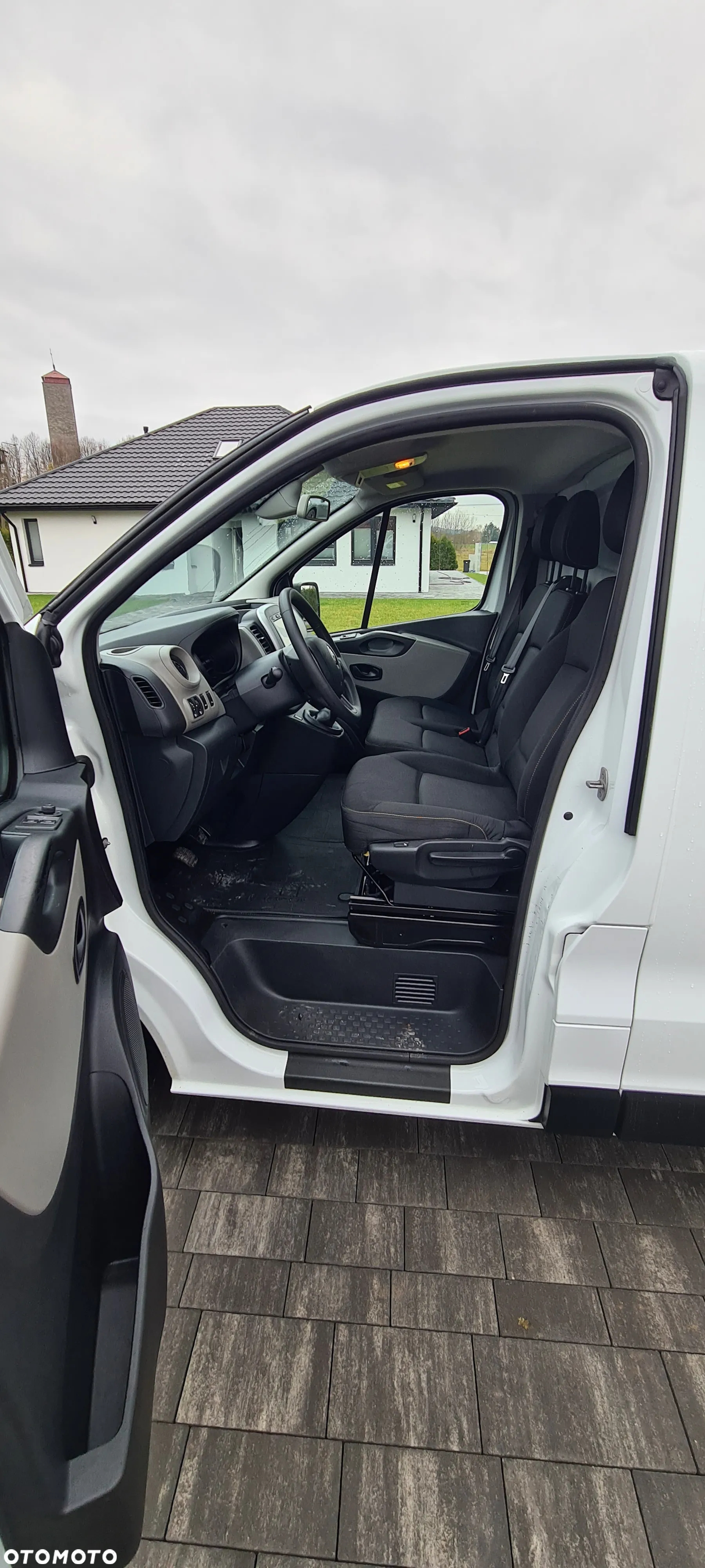 Renault Trafic - 10