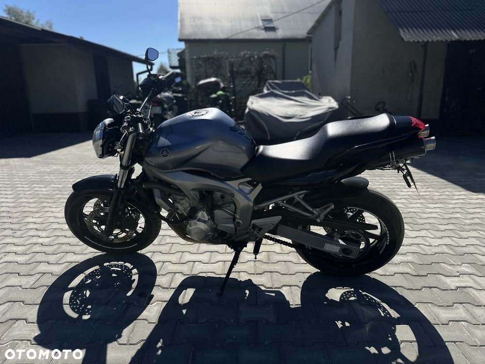 Yamaha FZ6 - 7