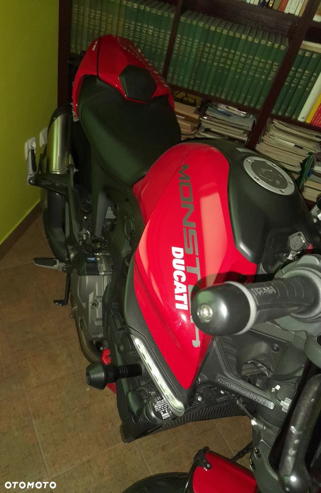 Ducati Monster - 1