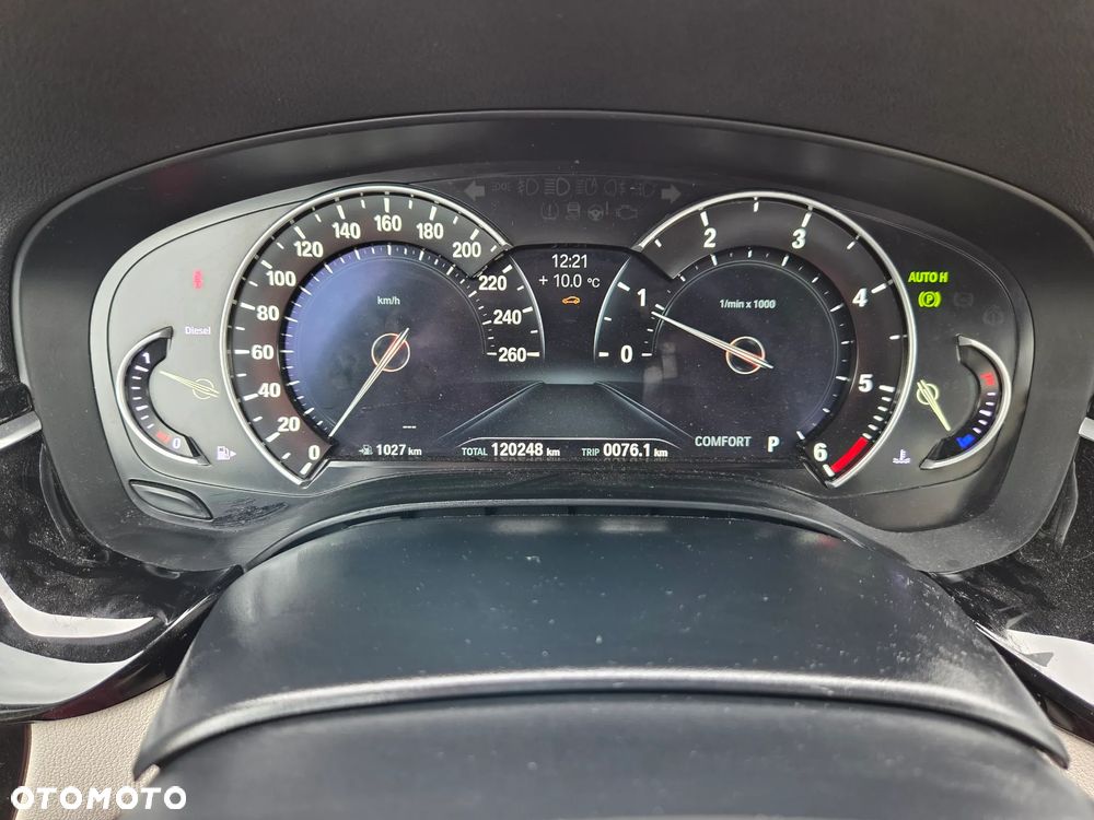 BMW Seria 5 520d Efficient Dynamics - 11