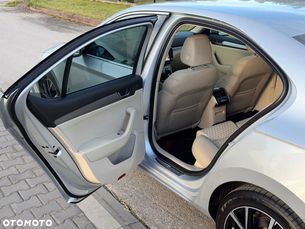 Skoda Superb 2.0 TDI Style DSG7 - 23