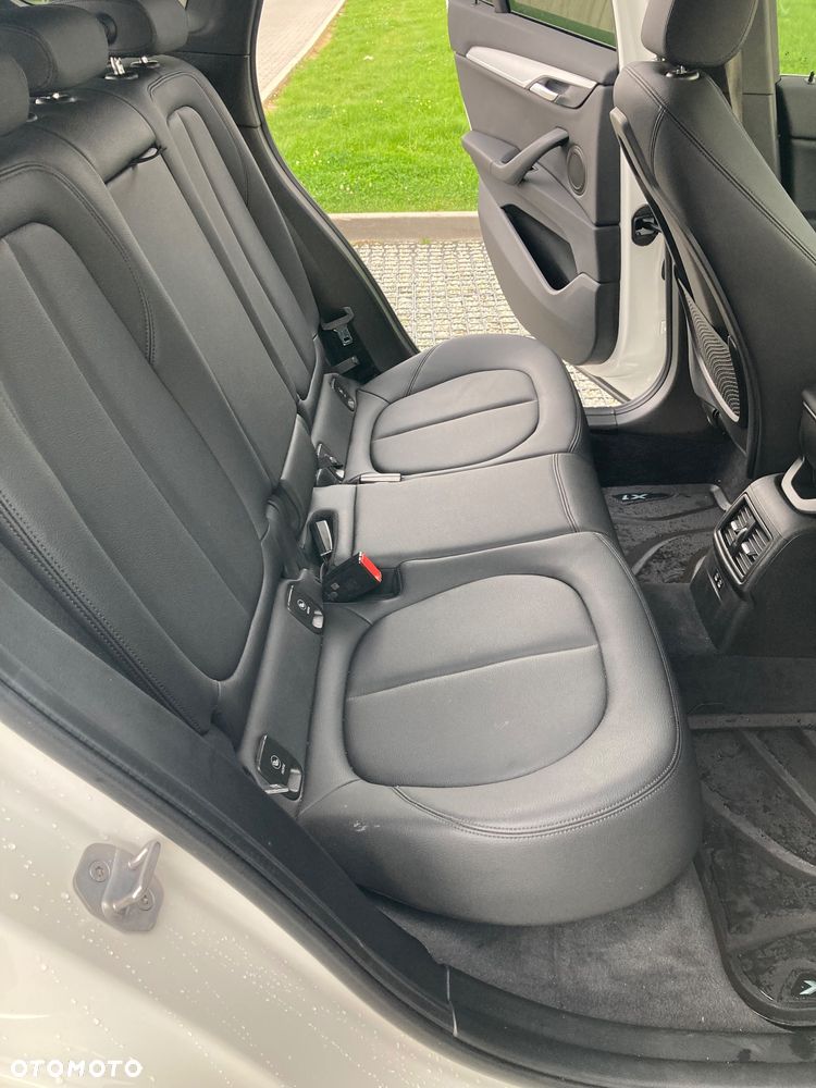 BMW X1 - 15