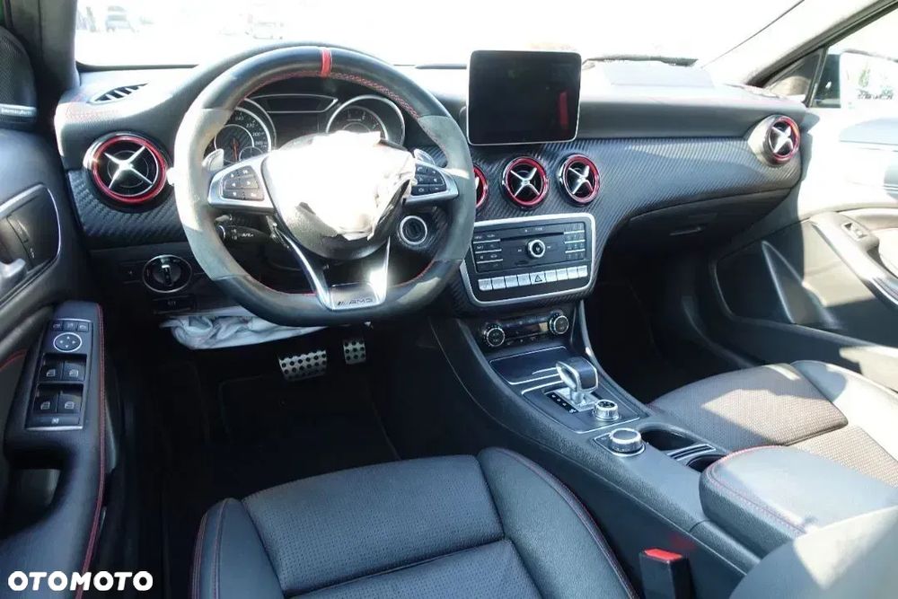 Mercedes-Benz Klasa A AMG 45 4-Matic - 16