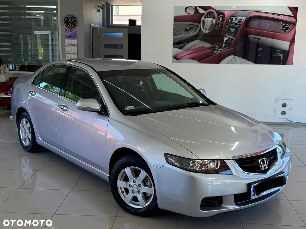 Honda Accord 2.0 Comfort - 39