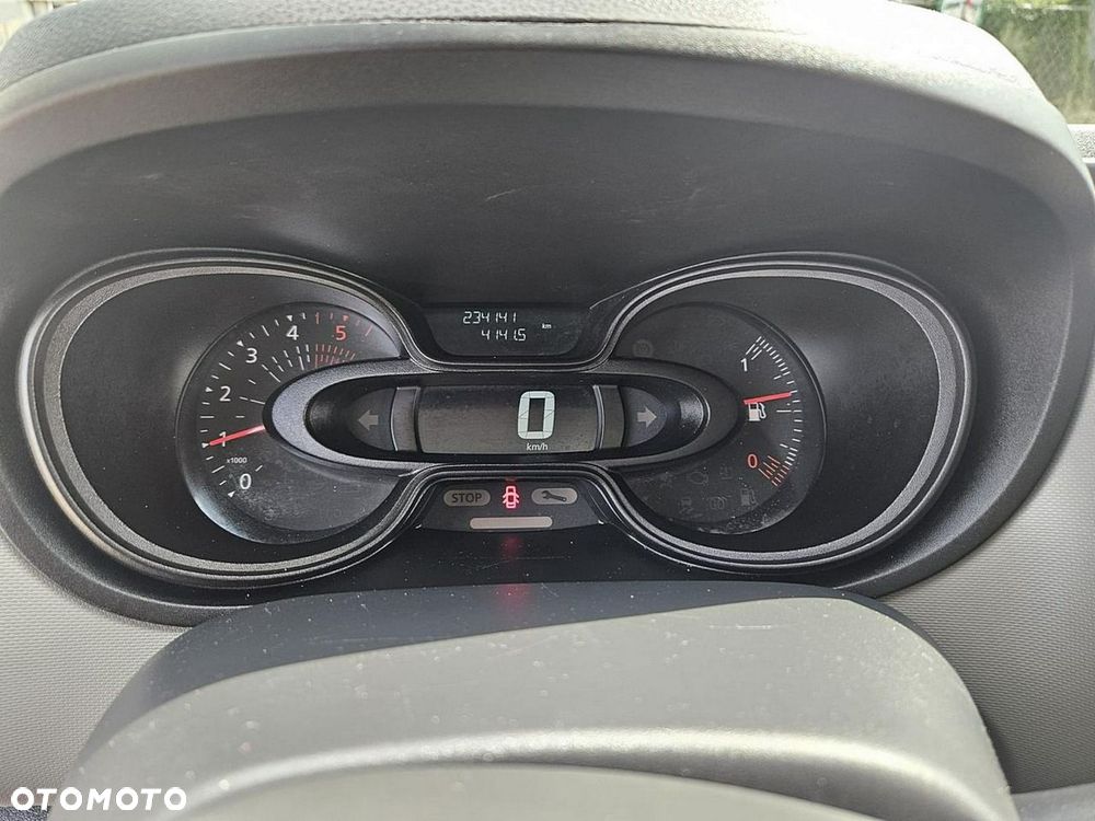 Renault Trafic - 7