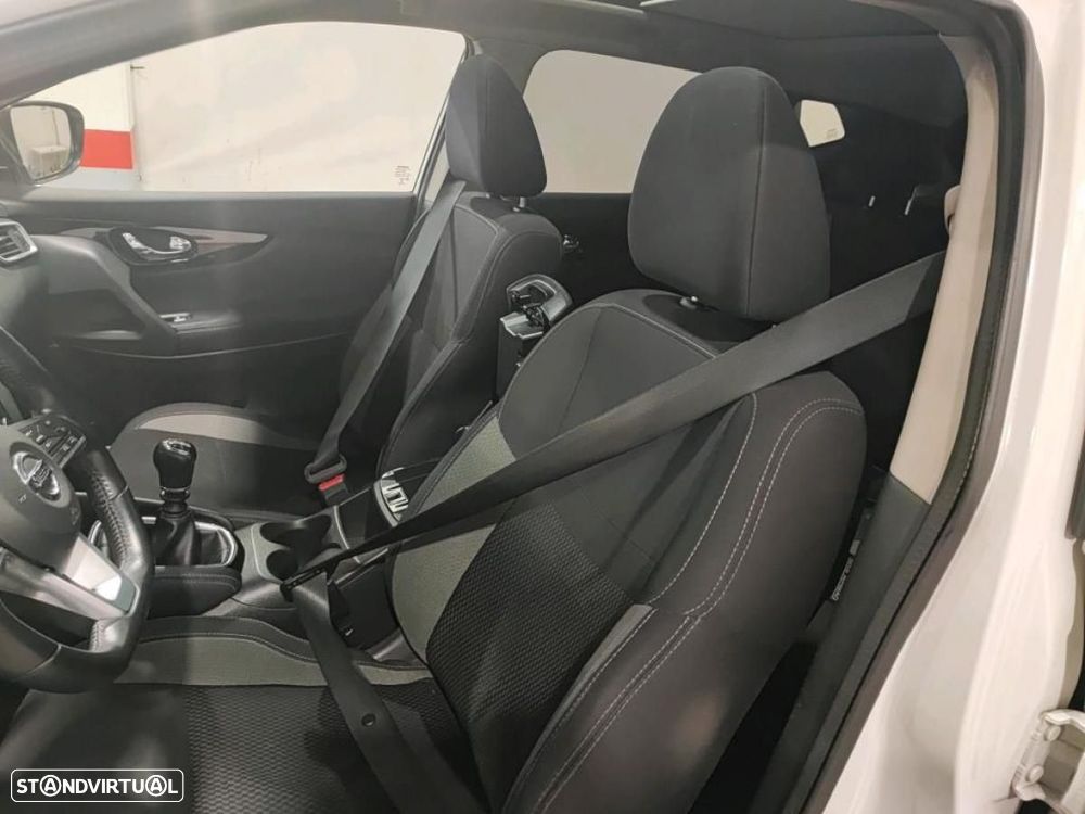 Nissan Qashqai 1.5 dCi N-Connecta Business - 6
