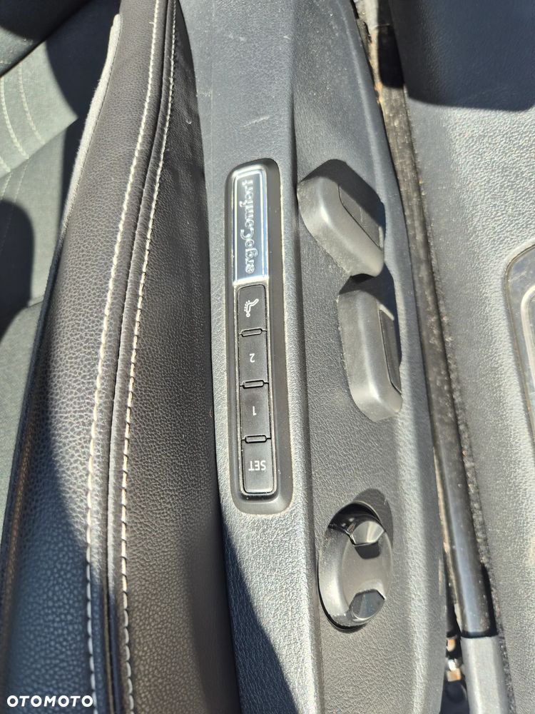 Volkswagen Passat - 29