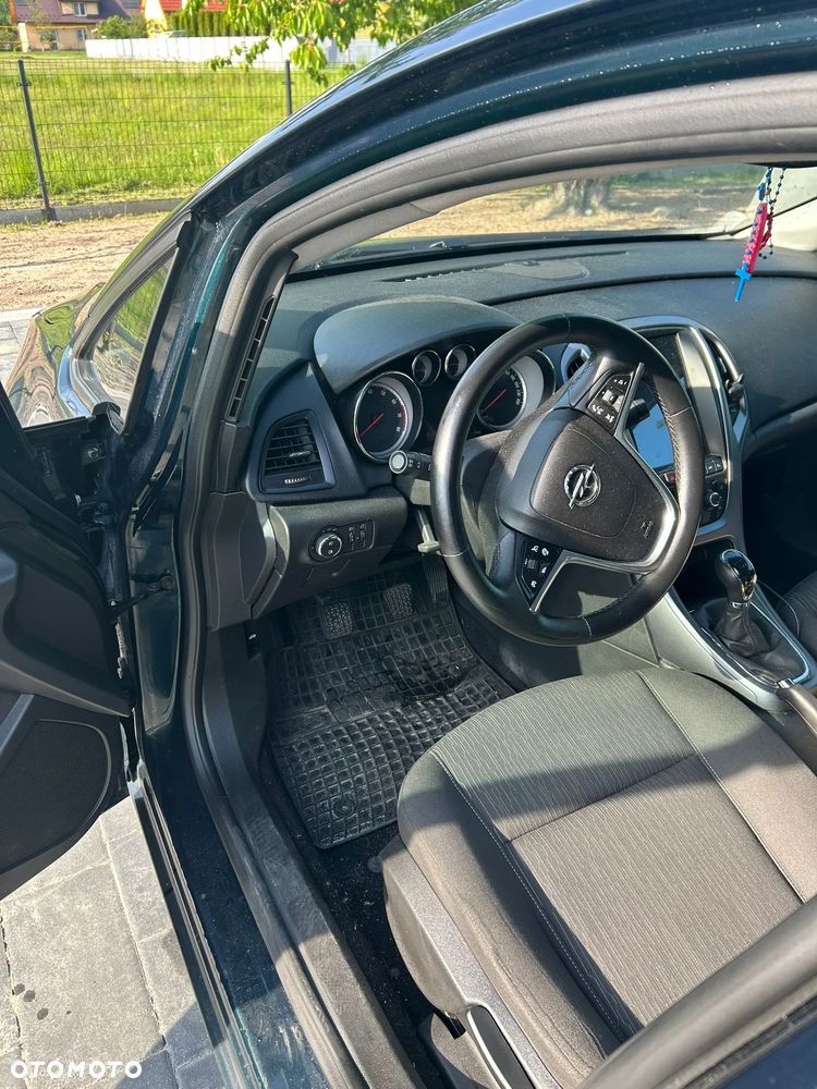 Opel Astra 1.4 T EU6 - 4
