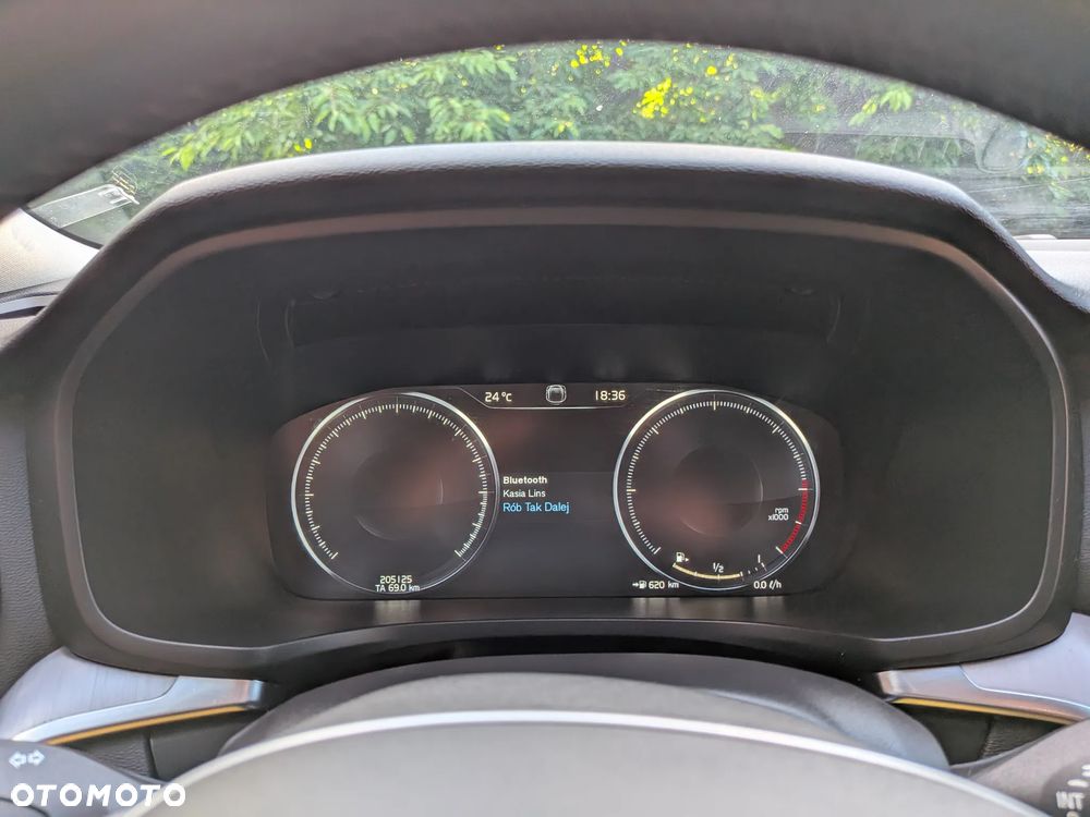 Volvo V60 D4 Momentum - 33