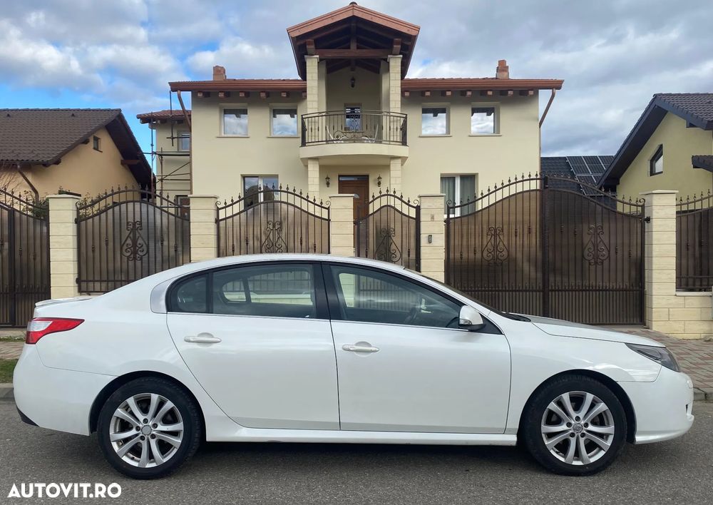 Renault Latitude - 3