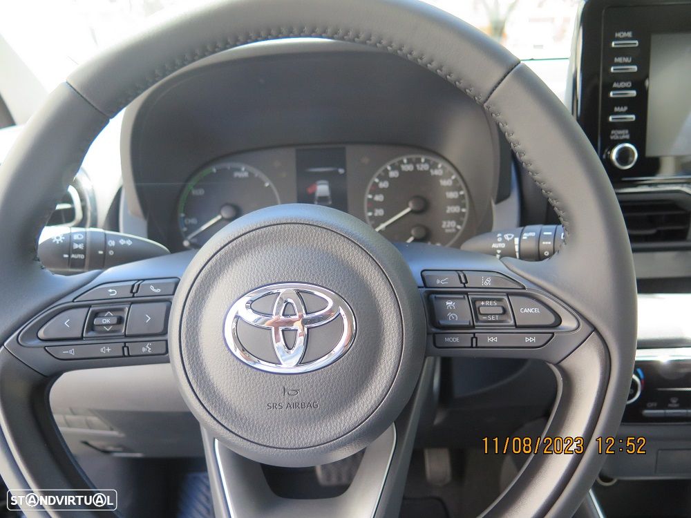 Toyota Yaris - 8