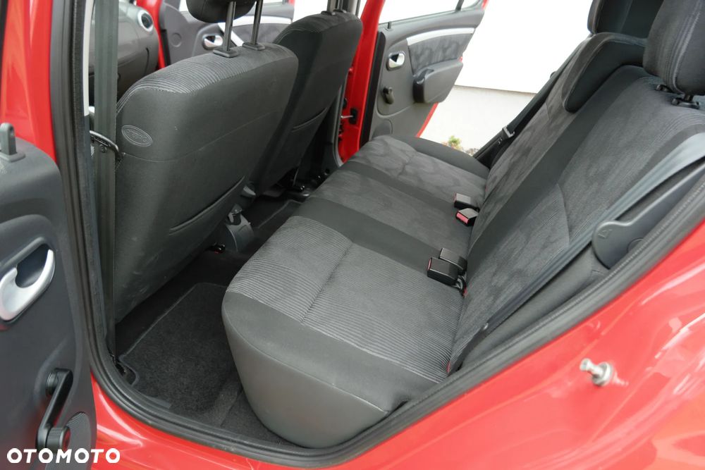 Dacia Sandero 1.6 Laureate - 22