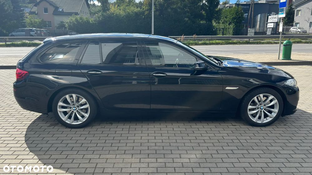 BMW Seria 5 530d xDrive Touring - 3